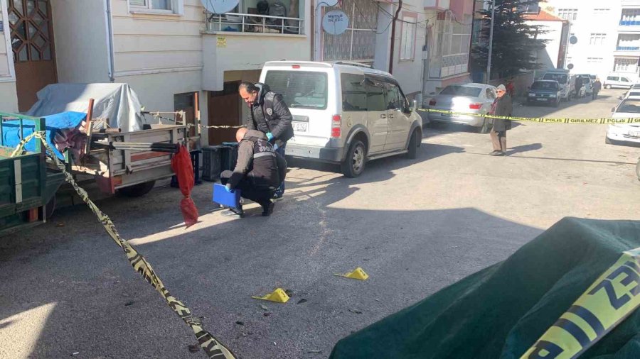 Pazarcı Esnafı Uğradığı Silahlı Saldırıda Yaralandı