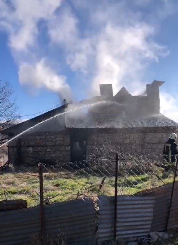 Konya’da Evde Çıkan Yangında 1 Kişi Öldü
