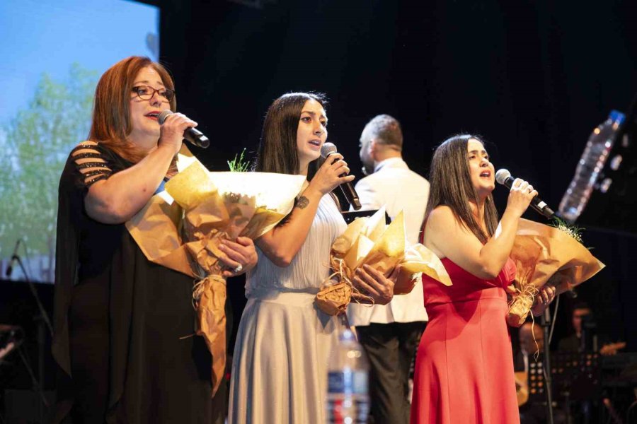 Anadolu’nun Kültür Zenginliğini Mersinli Sanatseverlerle Buluşturdular