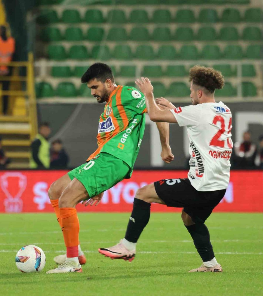 Trendyol Süper Lig: Alanyaspor: 3 - Gaziantep Fk: 0 (maç Sonucu)