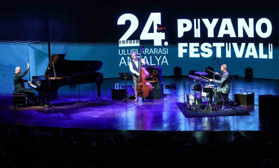 24. Uluslararası Antalya Piyano Festivali’nde Kerem Görsev’den Caz Rüzgarı