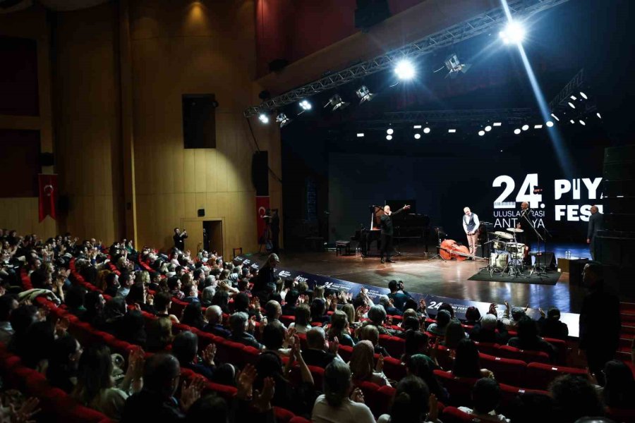 24. Uluslararası Antalya Piyano Festivali’nde Kerem Görsev’den Caz Rüzgarı