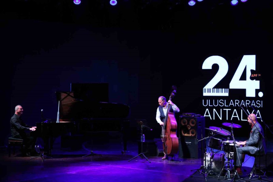 24. Uluslararası Antalya Piyano Festivali’nde Kerem Görsev’den Caz Rüzgarı