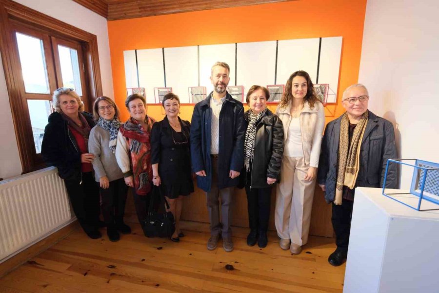 ‘düzlemin İfadesi Seramik Sergisi Odunpazarı’nda Açıldı