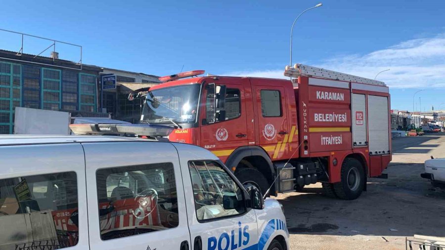 Metal Atölyesinde Çıkan Yangında Paralar Yandı