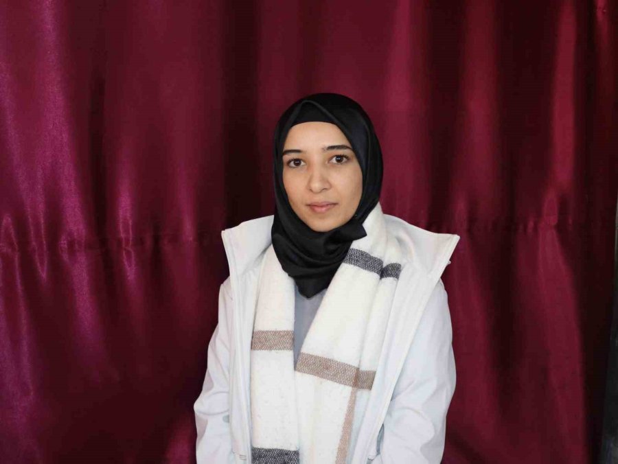 Suriye’den Gelip Eskişehir’de Yüksek Lisans Yapan Öğrenci, Ülkesinde Kazanılan Zaferi Tebrik Etti