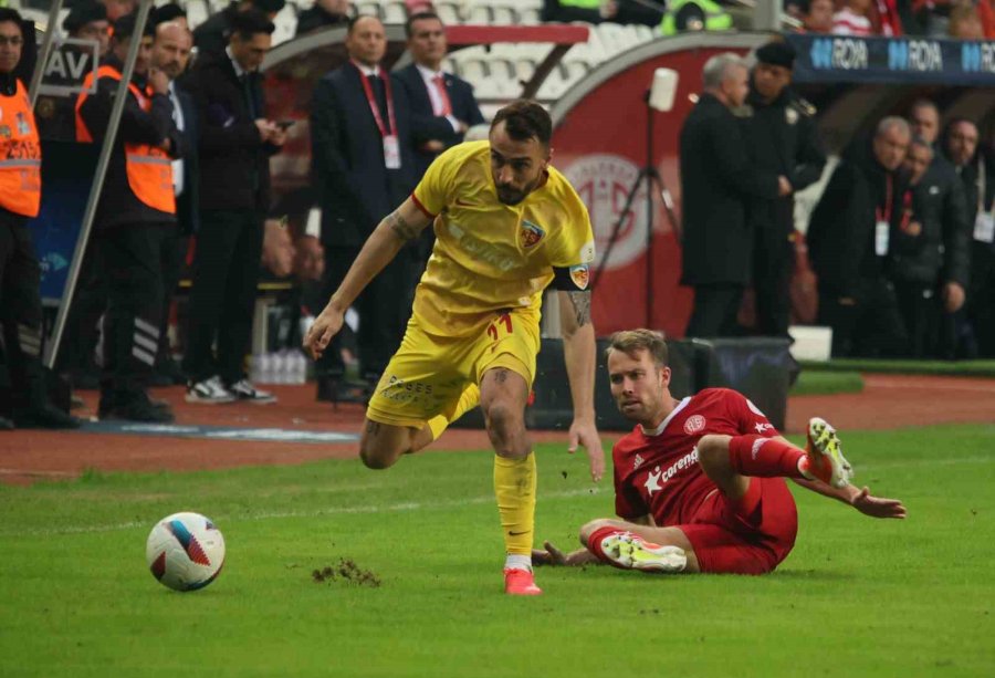 Trendyol Süper Lig: Antalyaspor: 2 - Kayserispor: 0 (maç Sonucu)
