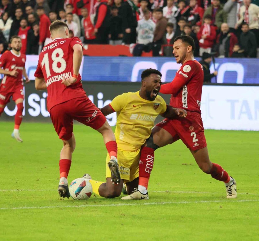 Trendyol Süper Lig: Antalyaspor: 2 - Kayserispor: 0 (maç Sonucu)