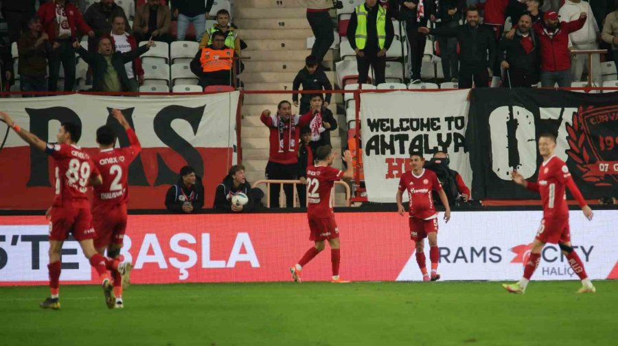 Trendyol Süper Lig: Antalyaspor: 2 - Kayserispor: 0 (maç Sonucu)
