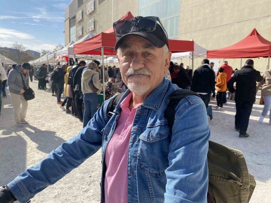 Son Aylarda İlginin Giderek Arttığı Antika Pazarı’ndan Vatandaş Memnun
