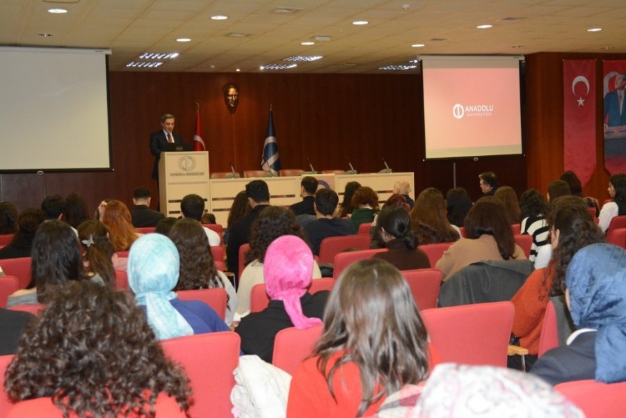 “hukukta Kariyer Zirvesi” Konferansı