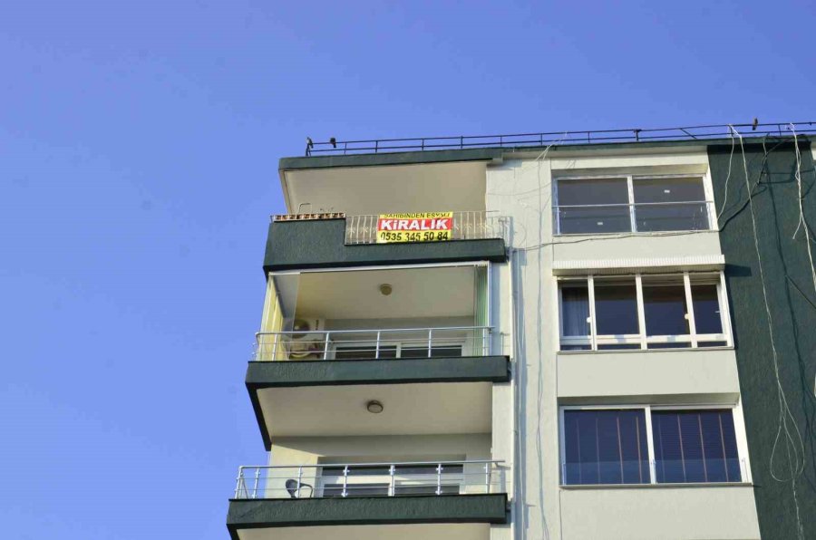 Canpolat: "mersin Hem Suriye’den Hem Orta Doğu’dan Hem Rusya’dan Hem Ukrayna’dan Göç Alan Bir Şehir. Fiyatlar Stabil Kalır"