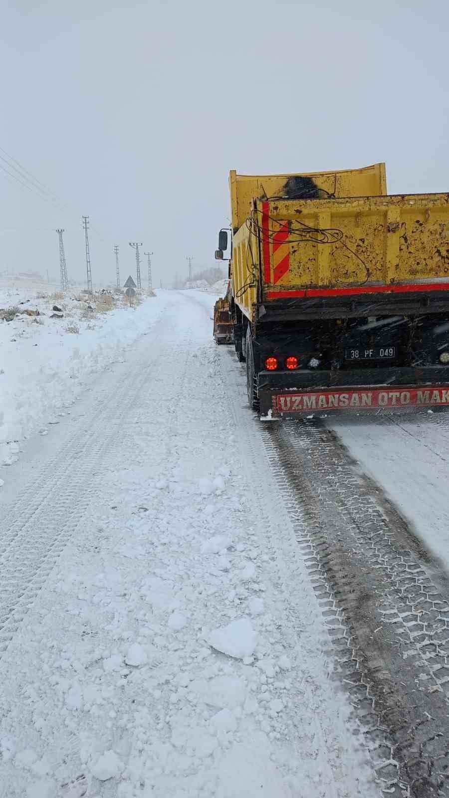 Kayseri’de Kapanan 122 Yol Ulaşıma Açıldı