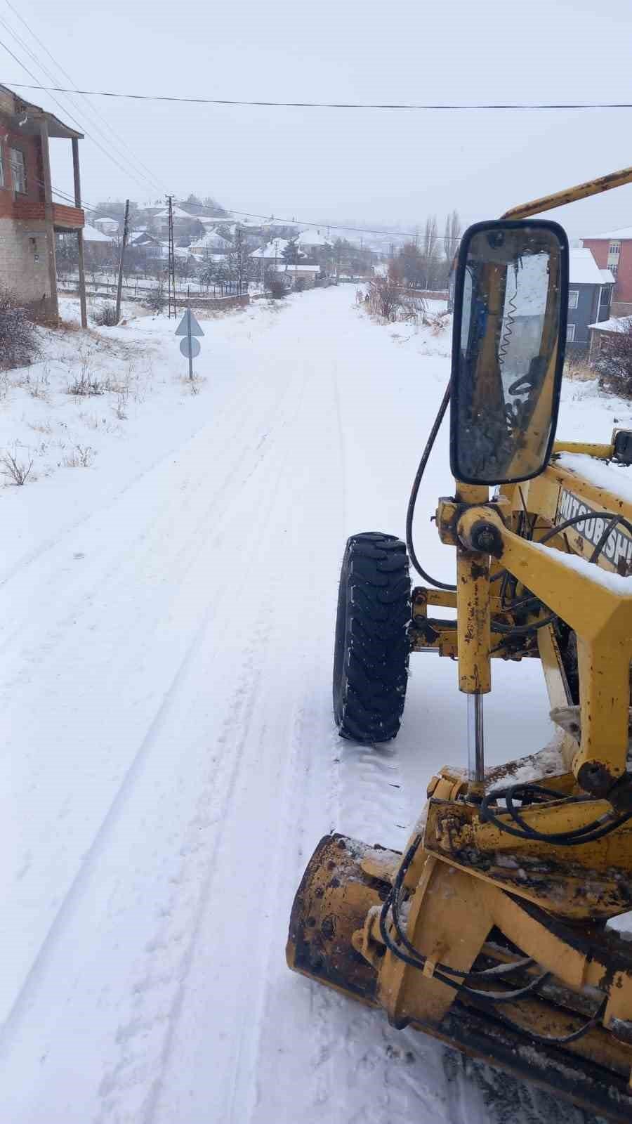 Kayseri’de Kapanan 122 Yol Ulaşıma Açıldı