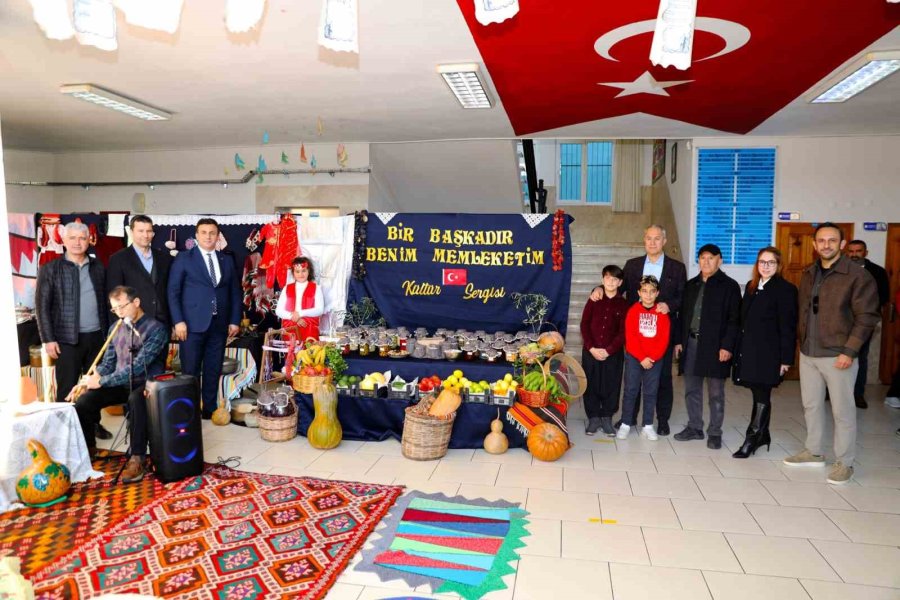 Başkan Özçelik, Hayırsever Babasının Anıldığı Vefa Programına Katıldı