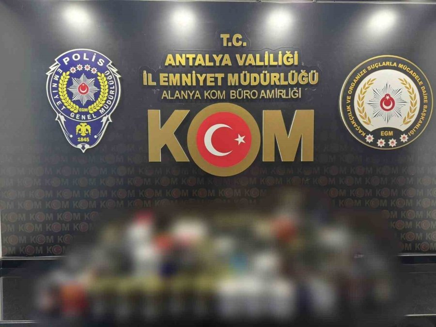 Antalya’da Yılbaşı Öncesi 1185 Litre Kaçak İçki Ele Geçirildi