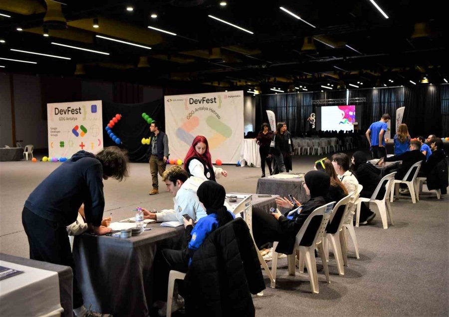 Teknolojinin Kalbi Konyaaltı’nda Attı