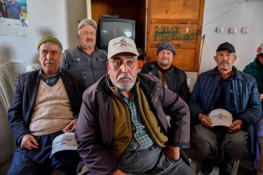 Mersinli Çiftçilere ’organik Tarım Eğitimi’ Veriliyor