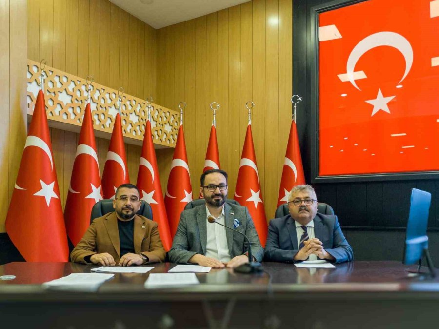 Yeşilay Antalya’dan Teknoloji Bağımlılığına Karşı Odak Projesi: Hedef 20 Bin Genç