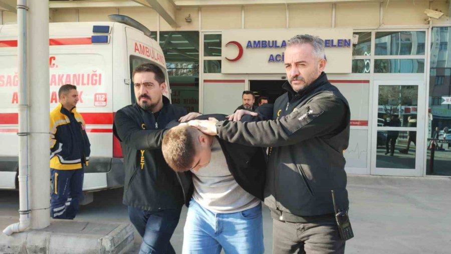 Üniversiteli Taksiciyi Öldüren Zanlılar Adliyeye Sevk Edildi