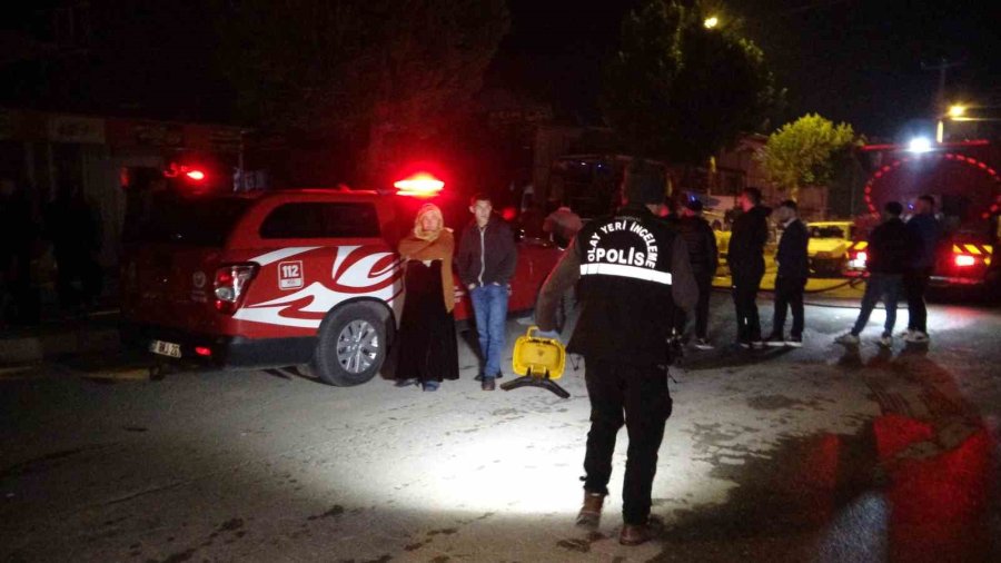 Araç Boyama Atölyesindeki Araçlarla Birlikte Alev Alev Yandı, 24 Yaşındaki Genç Feci Şekilde Can Verdi