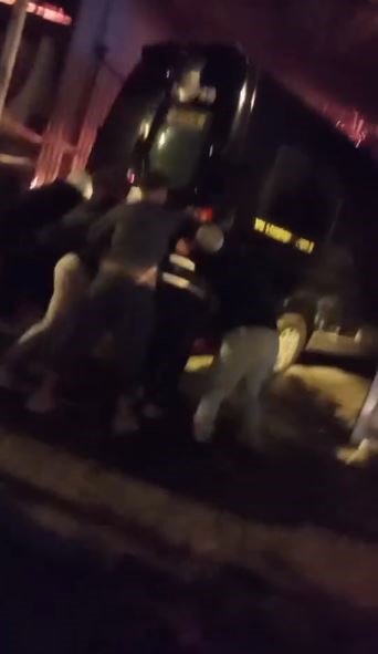 Araç Boyama Atölyesindeki Araçlarla Birlikte Alev Alev Yandı, 24 Yaşındaki Genç Feci Şekilde Can Verdi