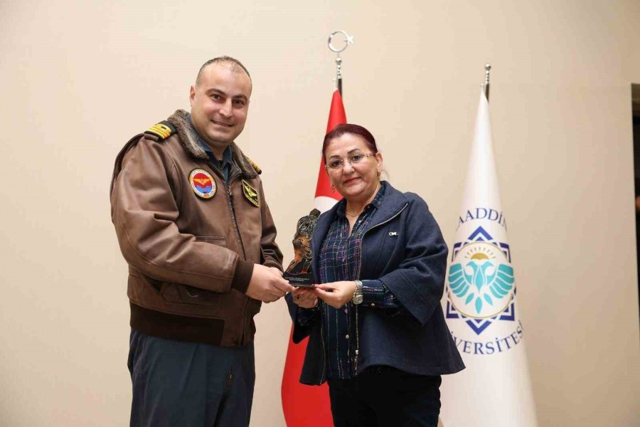 Gökyüzünün Kahramanları Alkü’lü Öğrencilerle Buluştu