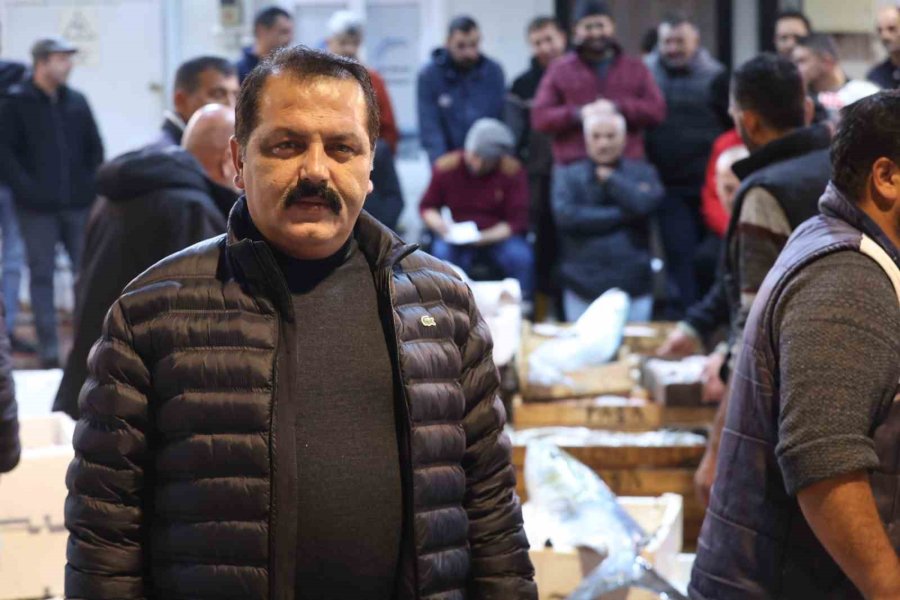 Antalya’da Taze Balığın Adresi Düden Balık Çarşısı