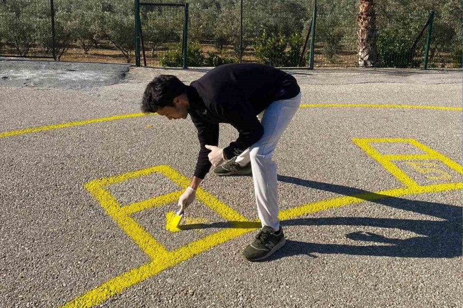 Alkü Öğrencilerinden Yürek Isıtan İyilik