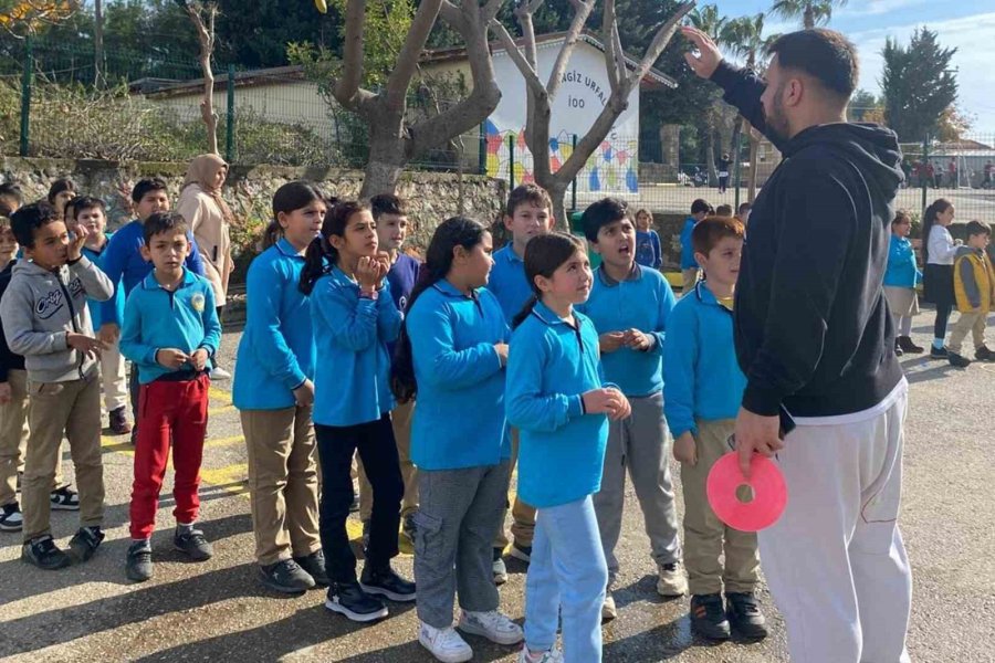 Alkü Öğrencilerinden Yürek Isıtan İyilik