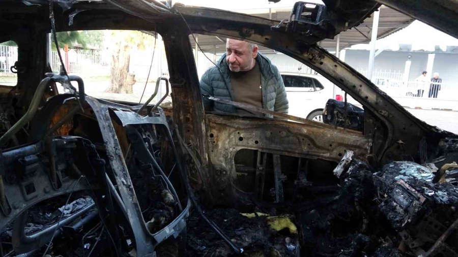 Genç Kadına ’kundaklama’ Şoku: Ailesinin Aracı Alev Alev Yandı