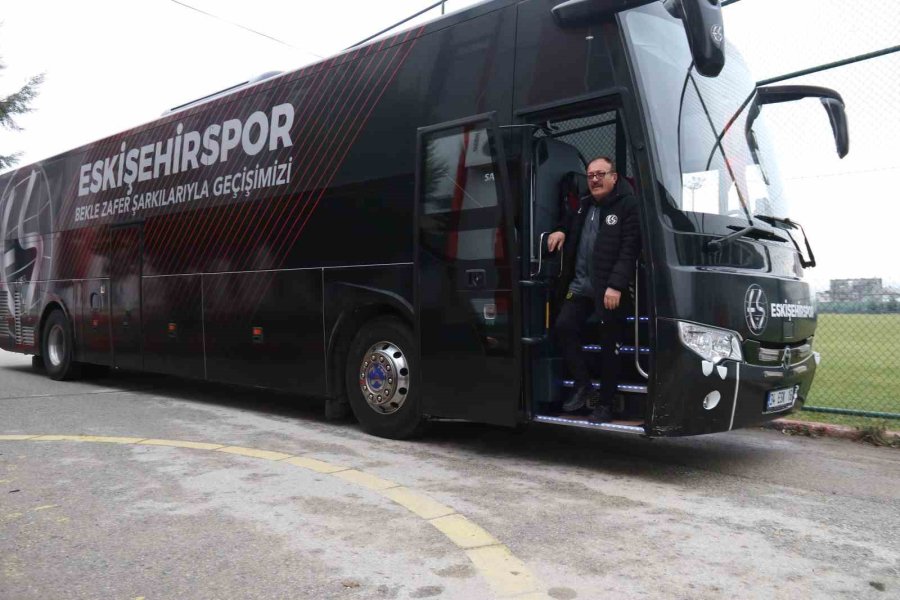 Eskişehirspor’un Yıllardır Değişmeyen ‘kaptanı’, Takımını Hiç Yarı Yolda Bırakmadı