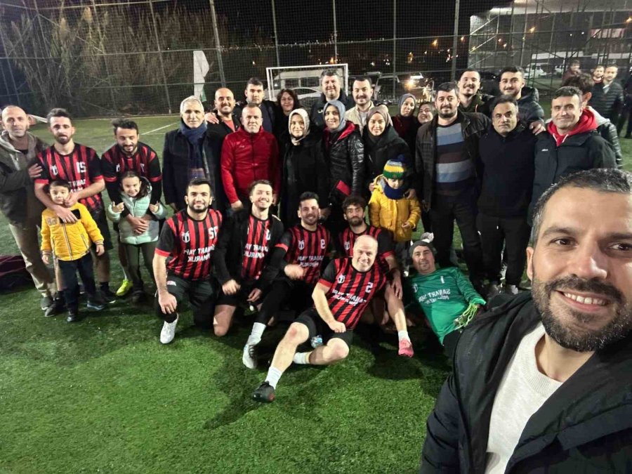 Kurumlar Arası Futbol Turnuvası’nda Şampiyon Manavgat Devlet Hastanesi Oldu