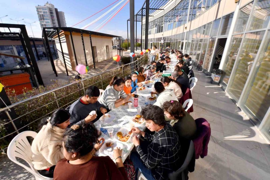 Engelsiz Yaşam Merkezi’nde ’yerli Malı Haftası’ Kutlandı