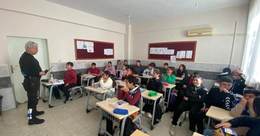 Öğrenciler Dolandırıcılık Olaylarına Karşı Bilgilendirildi