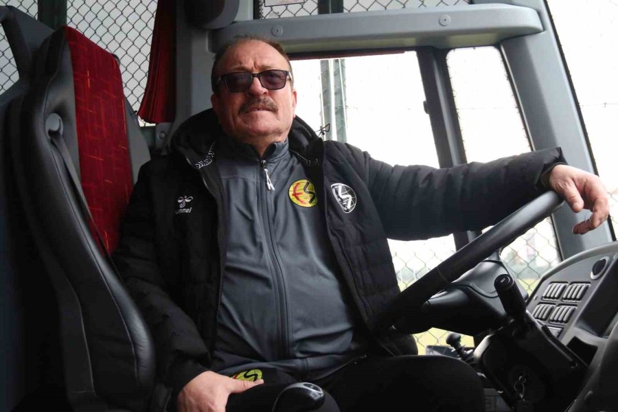 Eskişehirspor’un Yıllardır Değişmeyen ‘kaptanı’, Takımını Hiç Yarı Yolda Bırakmadı