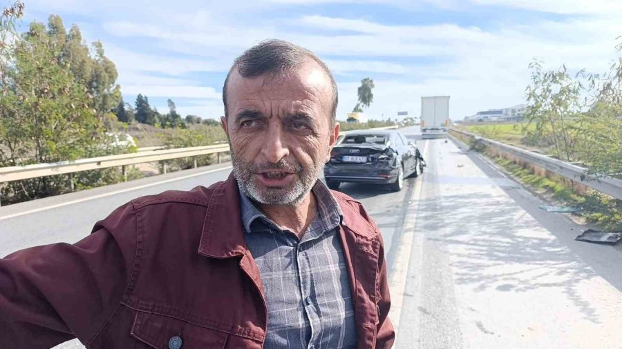 Tırın Önünde Sürüklenen Araçtan Burunları Bile Kanamadan Çıktılar