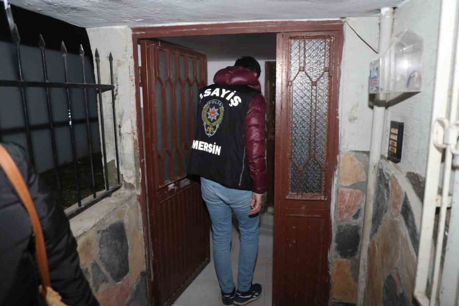 Mersin’de Hırsızlık Suçundan Aranan 27 Firari Yakalandı