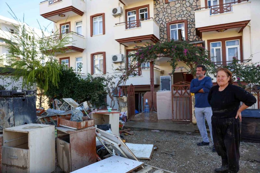 Antalya Büyükşehir Belediye Başkanı Muhittin Böcek’ten Manavgat’a Geçmiş Olsun Ziyareti