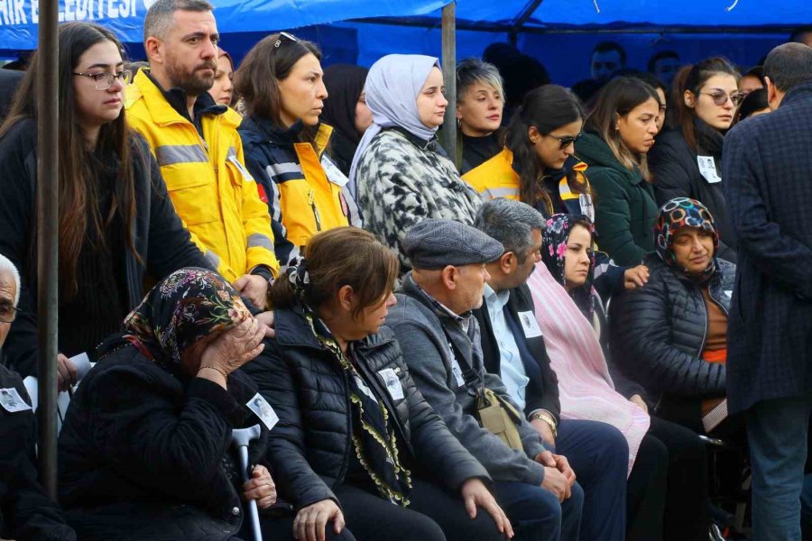 Helikopter Kazasında Hayatını Kaybeden 3 Kişi İçin Tören Düzenlendi