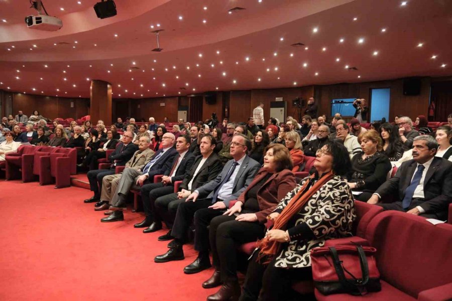 Eskişehir Sanat Derneği’nden Başkan Dökmeci’ye Ödül