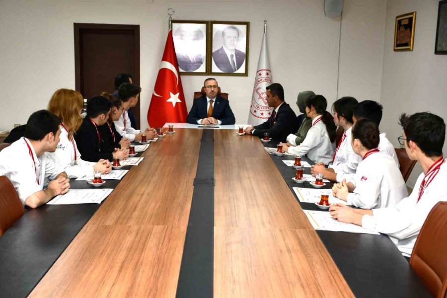 Antalya Ve İstanbul’da 2 Ayrı Katılan Eskişehirli Öğrencilerden Büyük Başarı