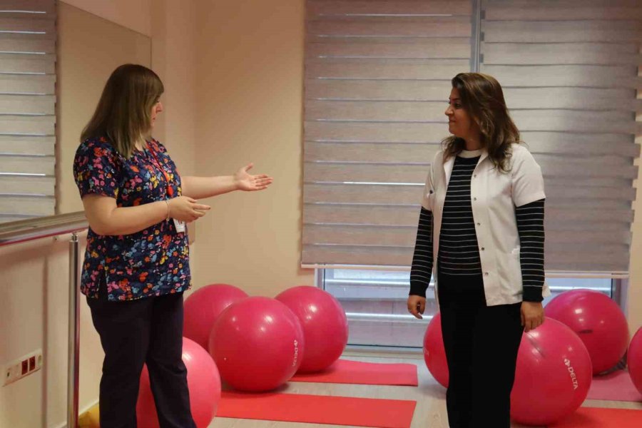 Anne Adaylarına Yüz Yüze Ve Online Eğitim