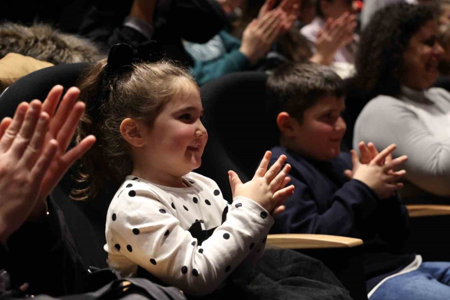 Antalya’da Çocuklar İçin Yeni Kukla Oyunu