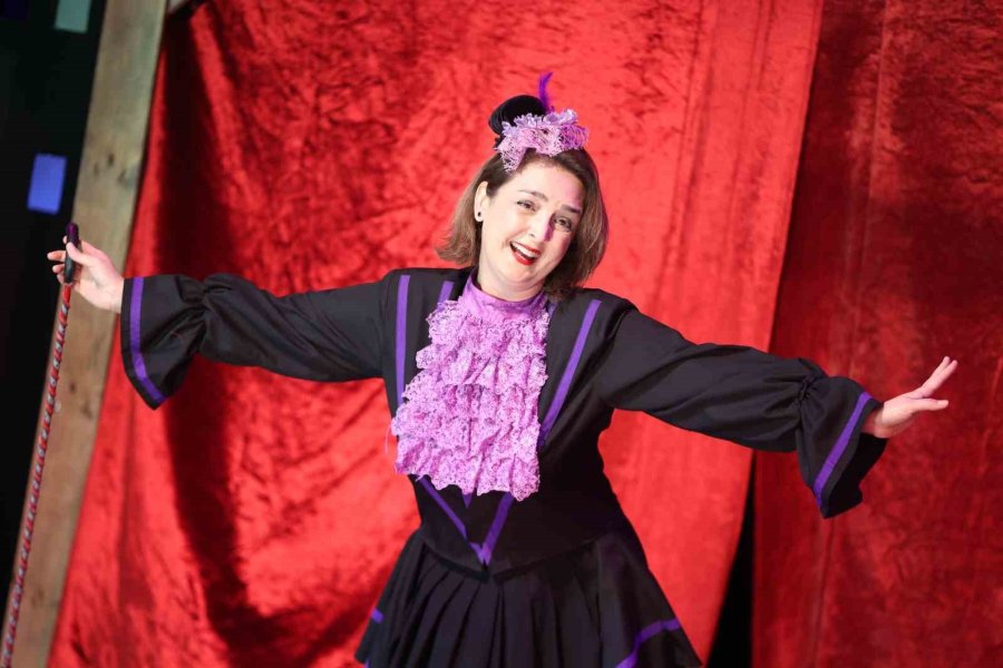 Antalya’da Çocuklar İçin Yeni Kukla Oyunu