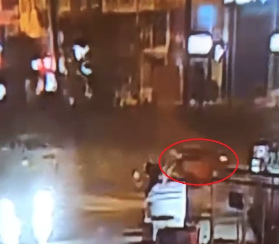 Araçları Hurdaya Döndüren Ölümlü Kaza Anı Kamerada