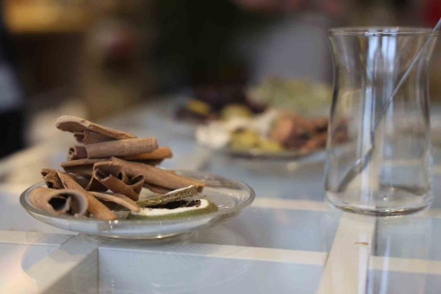 Kış Aylarında Vücut Direncini Artırmak İçin Kış Çayı Önerisi