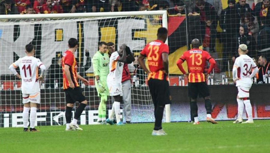 Kayserispor’a Pfdk’dan Tarihi Ceza