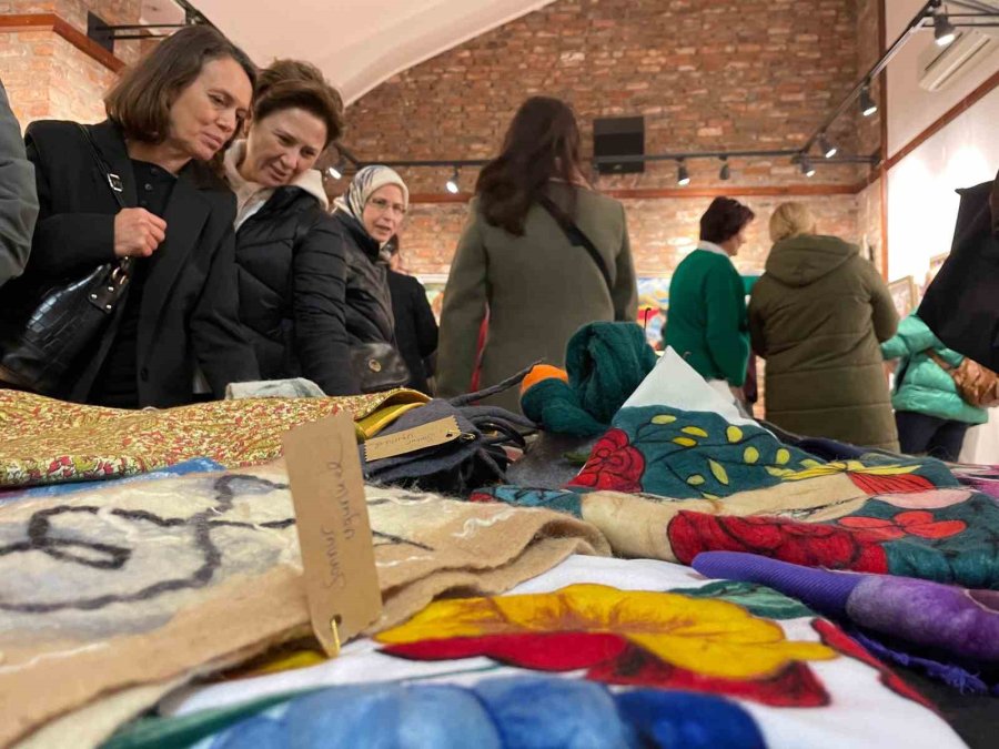 ‘keçelerin Dansı’ Sergisi Dikkat Çekti