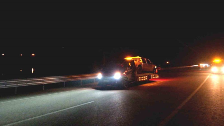 Mersin’de Kamyonetle Otomobil Çarpıştı: 7 Yaralı